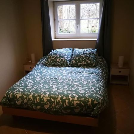 Maison Les Vieilles Cours Blosville 外观 照片